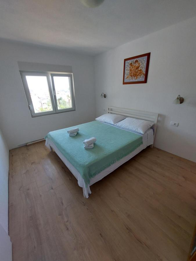 Apartments Babic Trogir Quarto foto