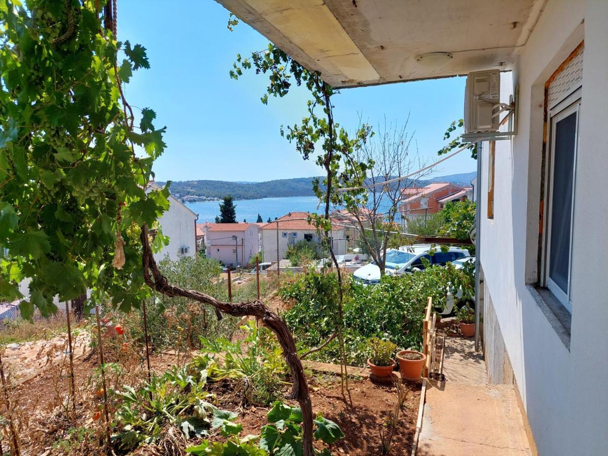 Apartments Babic Trogir Quarto foto